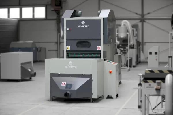 Maschine zur Herstellung von Kammgarn (Krempel / Silikonmaschine)